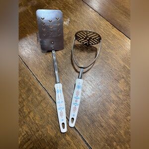 vintage Ekco kitchen utensils masher and spatula floral